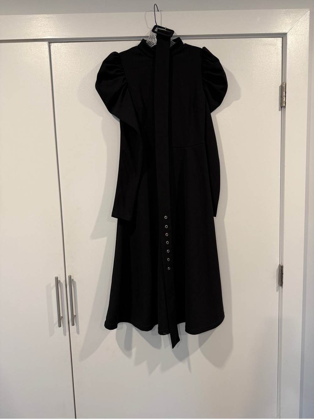 SHEIN Black Puff Sleeve Midi Dress with Neck Tie